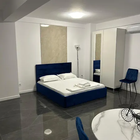 Apartment 106 Almar *